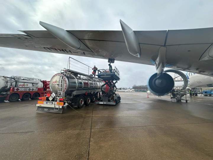 Defueling de kérosène d'avions - Île-de-France