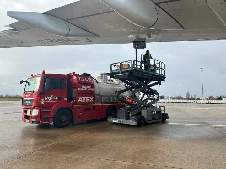 Defueling de kérosène d'avions - Île-de-France
