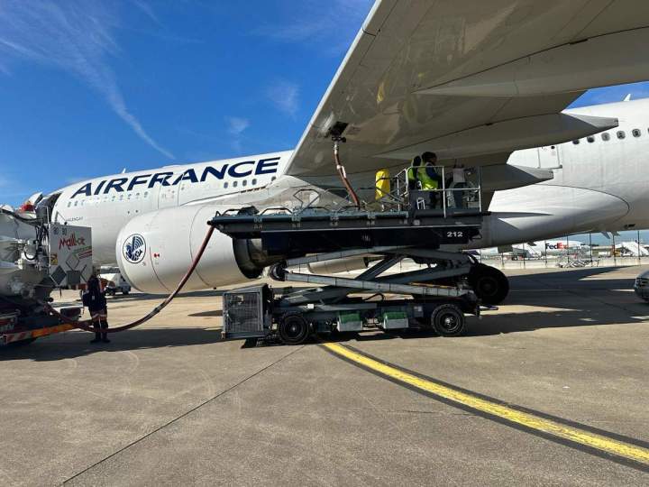 Defueling de kérosène d'avions - Île-de-France