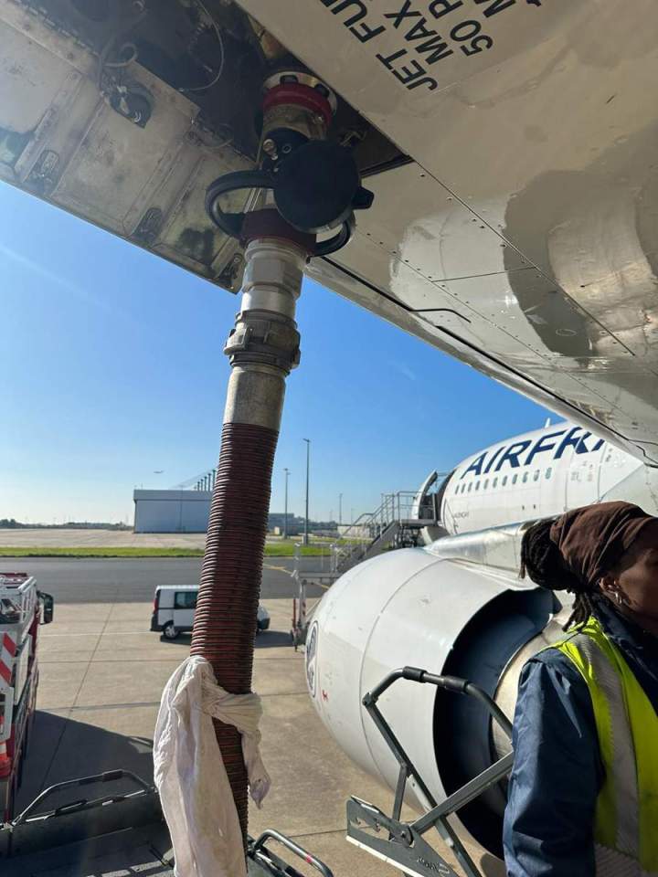 Defueling de kérosène d'avions - Île-de-France