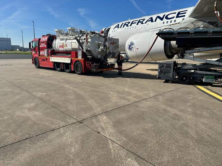 Defueling de kérosène d'avions - Île-de-France
